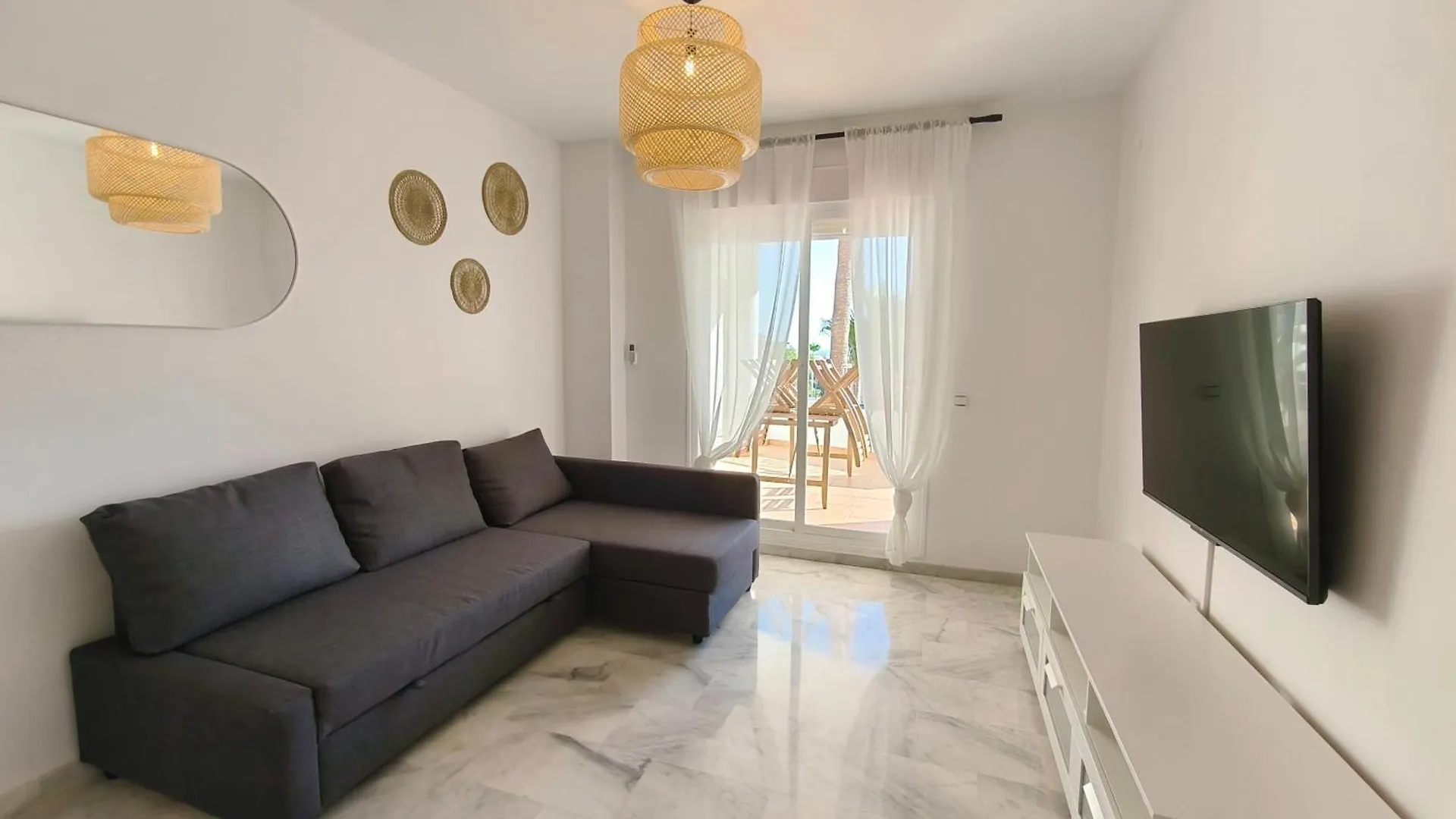 Apartment White At Island Resort Sitio de Calahonda Spain